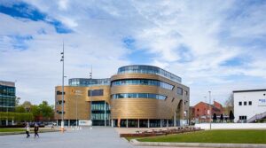 UK university offers job Tutor position to both local and international candidates 