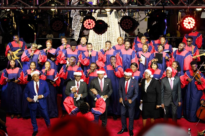 UBA Group ushers in 2025 Yuletide, lights up Lagos Marina 
