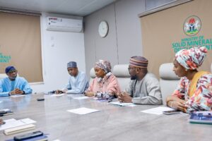 AFC, FG seal $1.3 billion alumina refinery pact