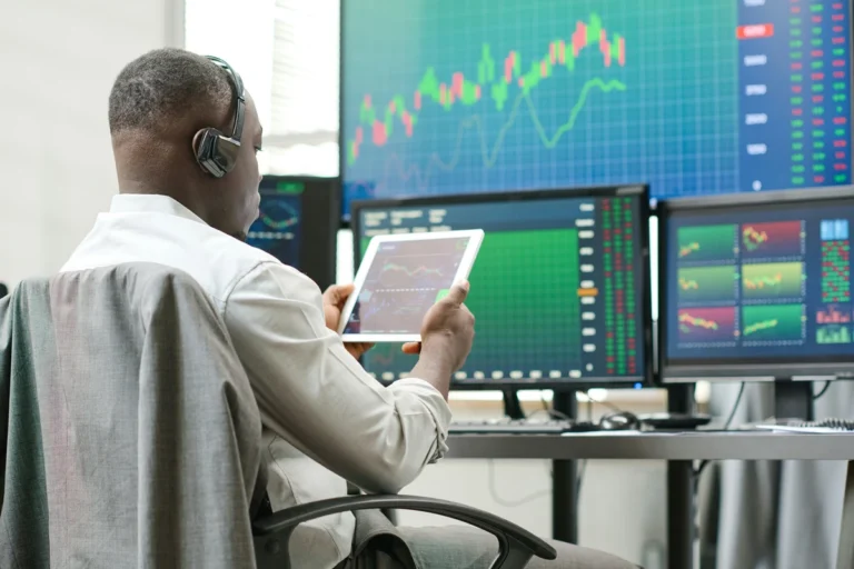 Where to invest in September 2026: Stocks, fixed income and assets to watch