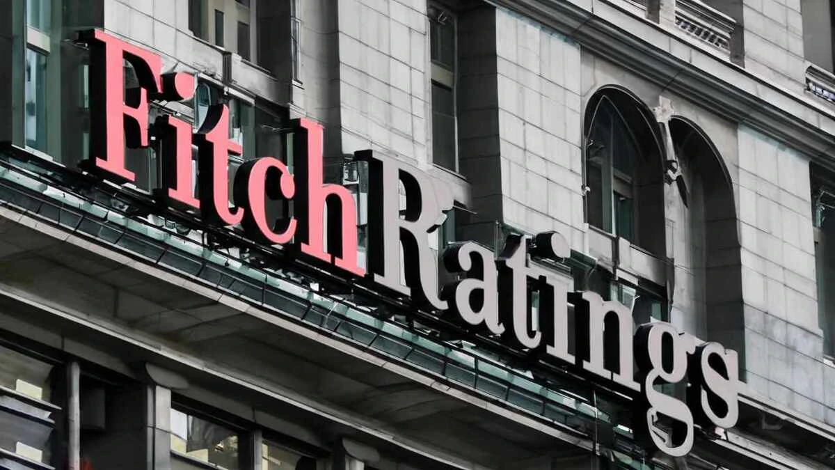 Naira devaluation boosts foreign subsidiaries’ earnings contribution to Nigerian banks – Fitch